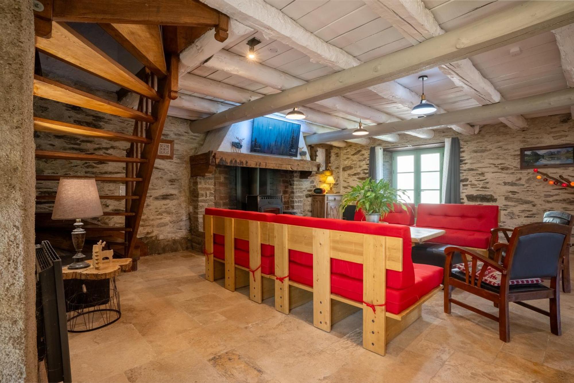 Grange Renovee En Gite/Maison/Chalet อาโฮว์ ภายนอก รูปภาพ